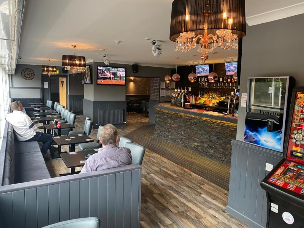 The Windsor Hotel And Bar Kirkcaldy Exterior photo